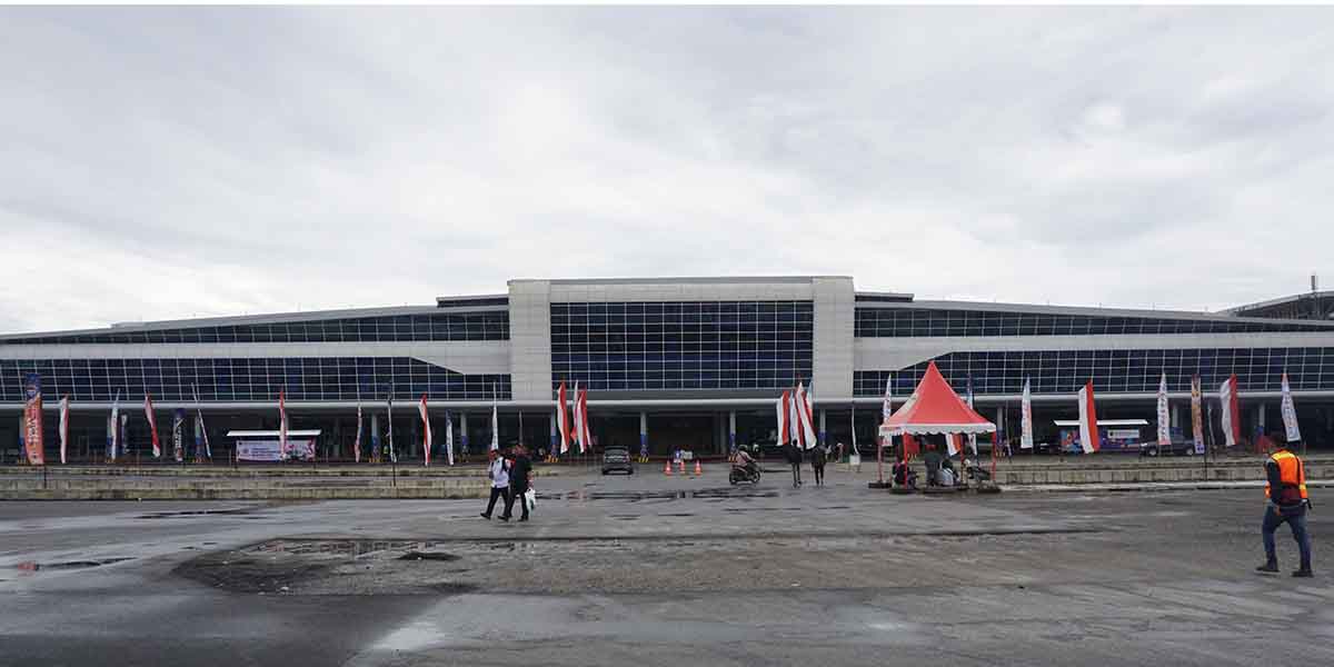 Terminal A Bandara Mozes Kilangin sisi Selatan. Foto: Anti Patabang/Papua60detik
